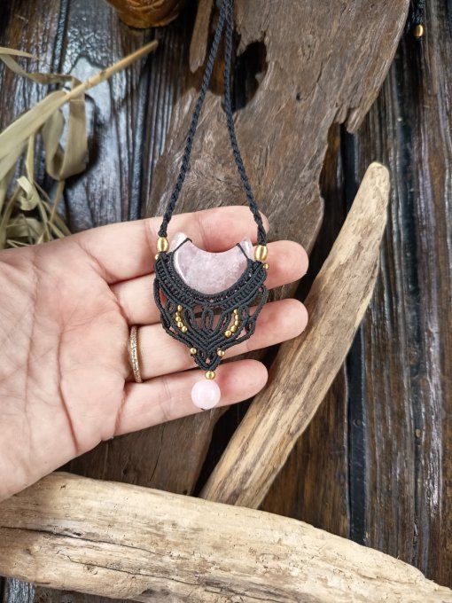Pendentif lune Quartz rose