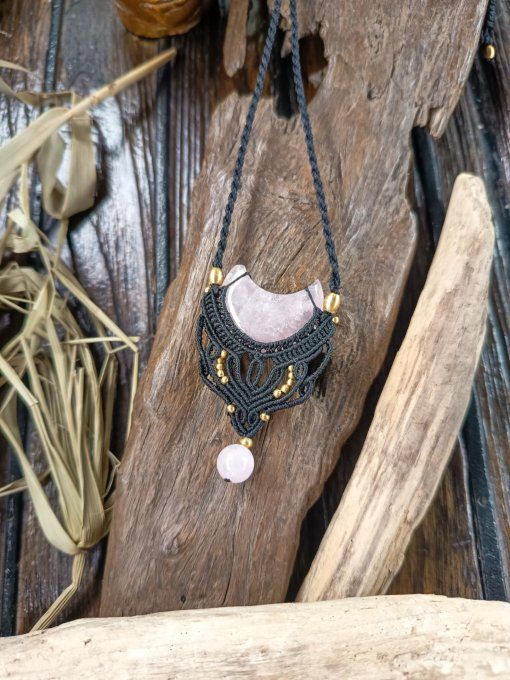 Pendentif lune Quartz rose