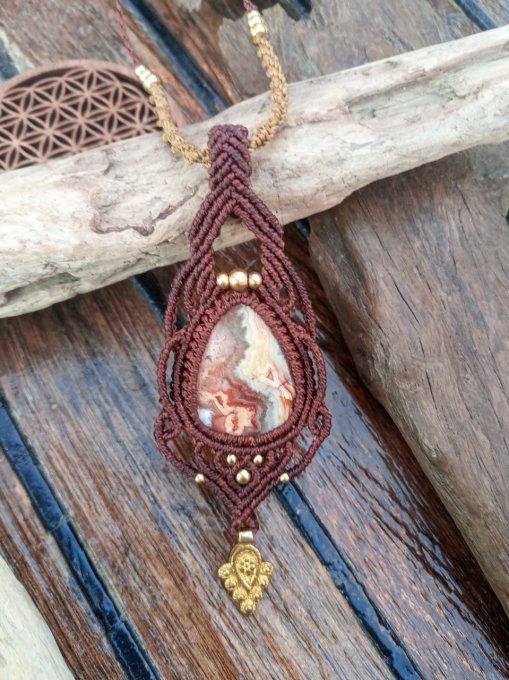 collier macramé marron agate