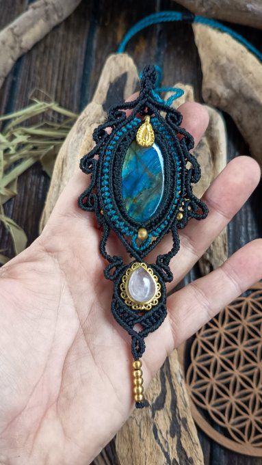 Pendentif Nandou