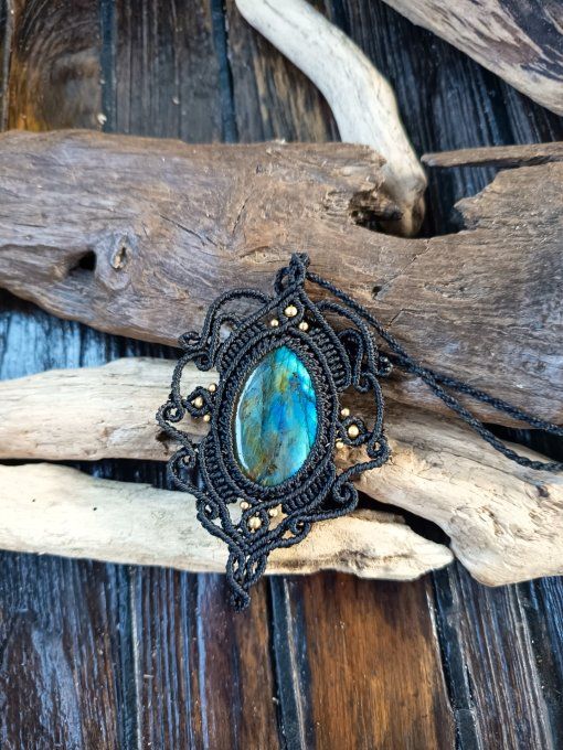 Pendentif noir Labradorite