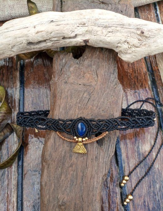 collier ras du cou, lapis lazuli, macramé