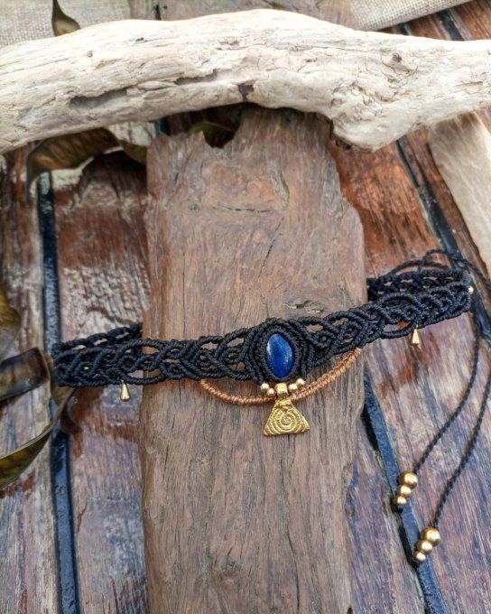 collier ras du cou, lapis lazuli, macramé