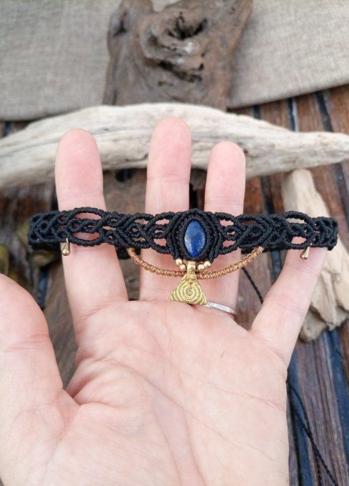 collier ras du cou, lapis lazuli, macramé